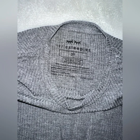 Like New LS Charcoal Ribbed Set